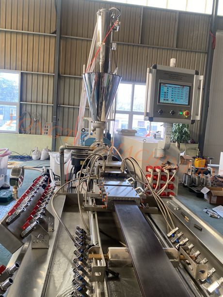 Máy móc nhựa Yongte: Đẩy ngành công nghiệp sàn WPC lên một tầm cao mới