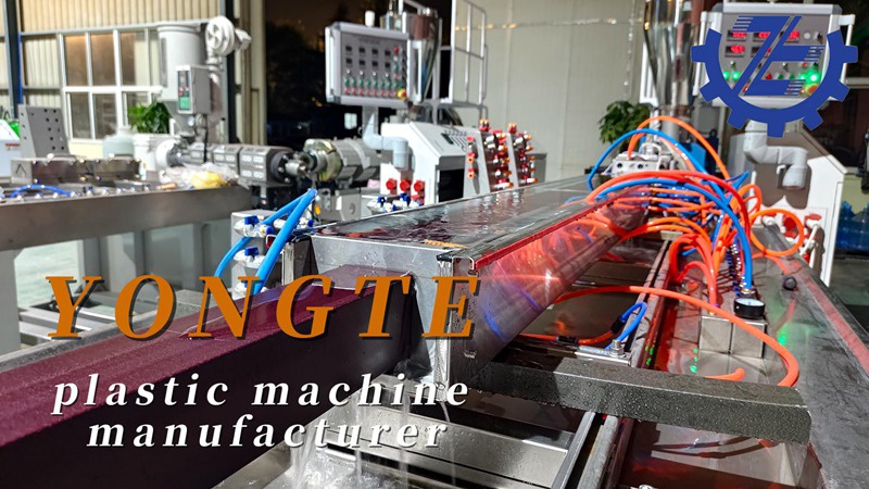 Máy móc nhựa Yongte bằng nhựa Dây chuyền sản xuất: Giải pháp màu xanh lá cây để quản lý các bảng mạch in chất thải