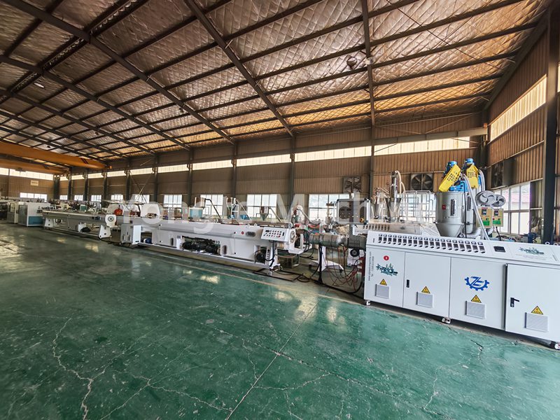 Máy sản xuất ống PE tốc độ cao 16-63mm cho khách hàng Argentina