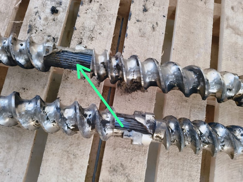 Tại sao vít của máy tạo hạt WPC bị hỏng khi đang chạy?