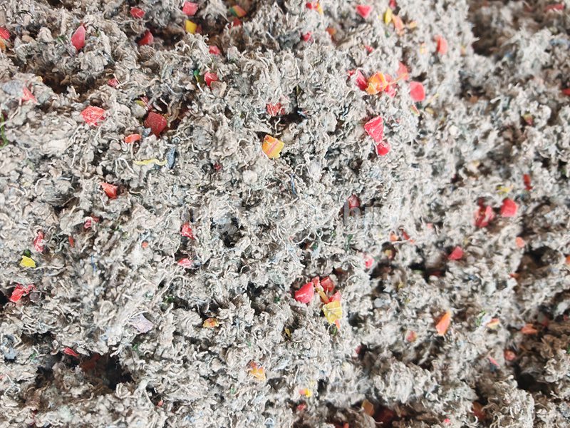 Yongte ra mắt máy ván sàn WPC cải tiến, biến quần áo thải thành vật liệu xây dựng thân thiện với môi trường