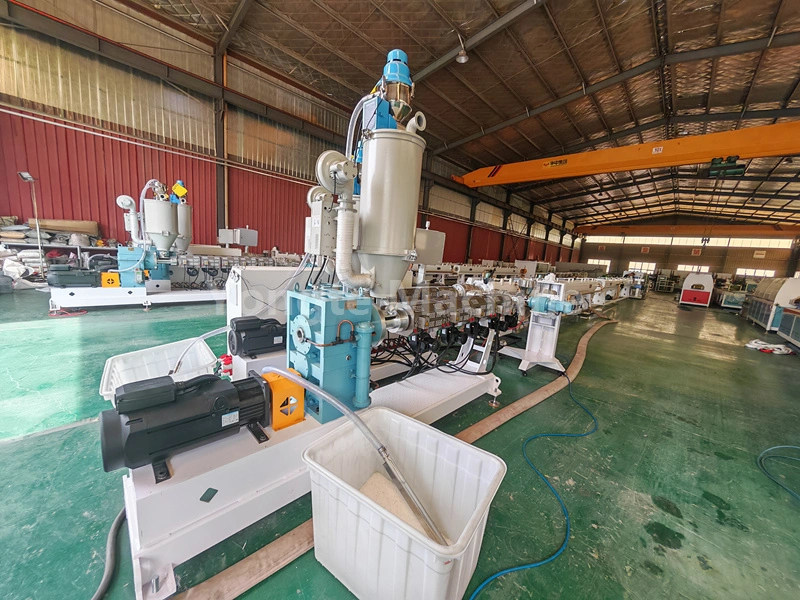 Máy đùn ống PPR