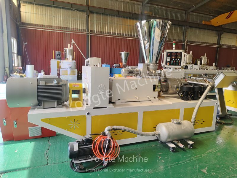 Máy WPC bằng gỗ tổng hợp pvc pvc wpc máy chế tạo khung cửa