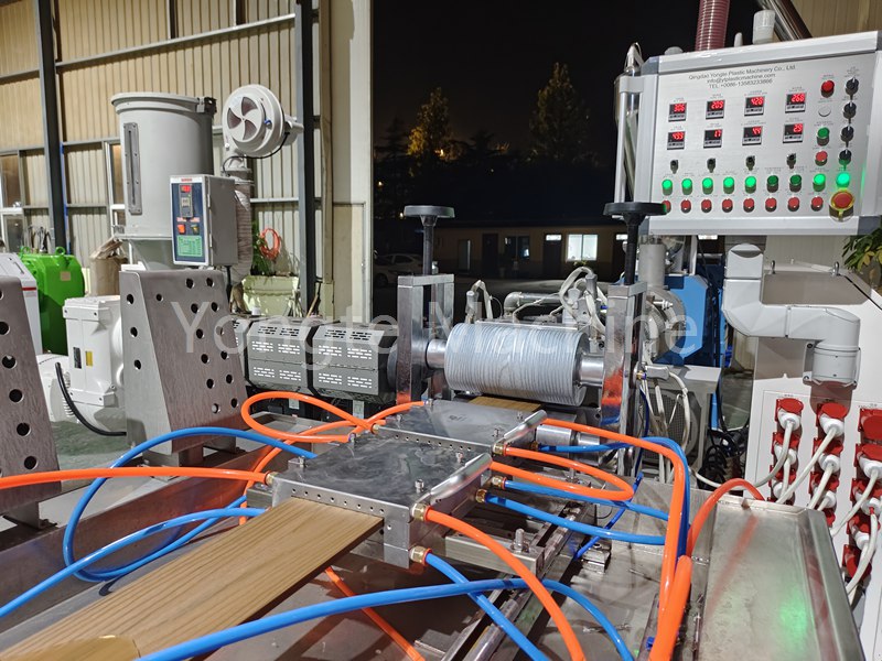 Phải làm gì khi có bong bóng hoặc trầm cảm trên bề mặt của sàn WPC