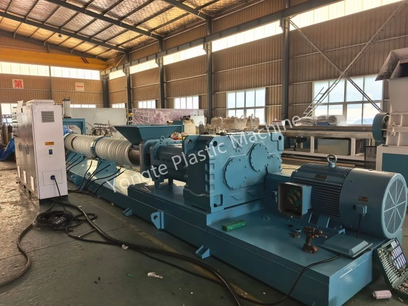 Máy đùn tái chế trục vít song song 210mm cho Châu Phi