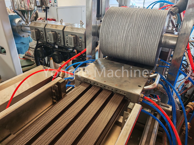 Máy bằng nhựa/máy đồng loại tường WPC